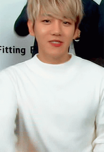 Baekhyun gif