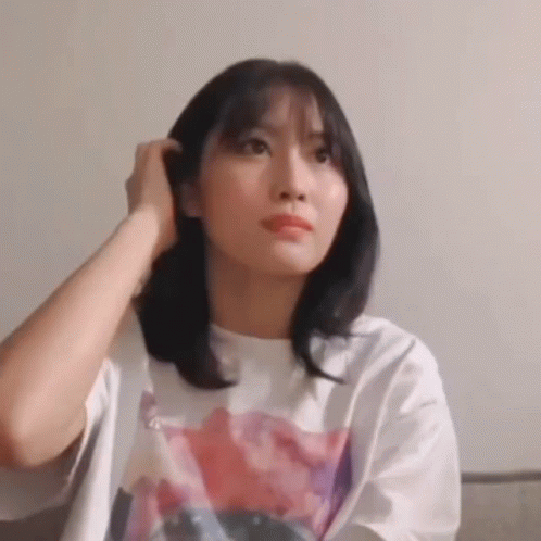 Momo gif