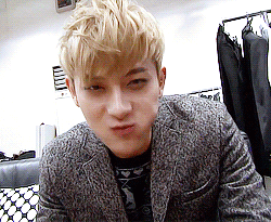 Huang Zitao gif