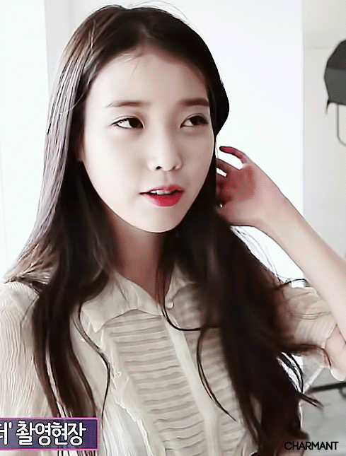 IU gif