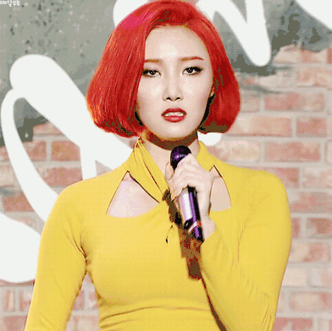 Hwasa gif