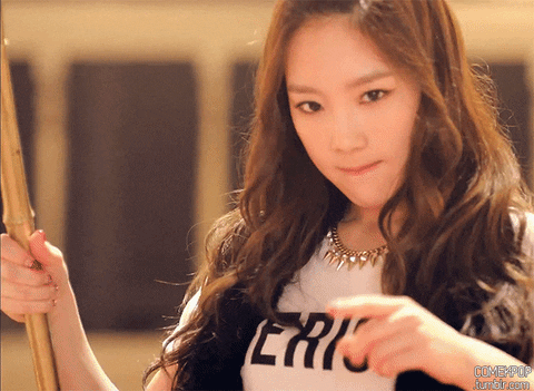 Taeyeon gif