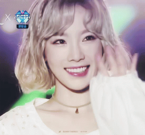 Taeyeon gif