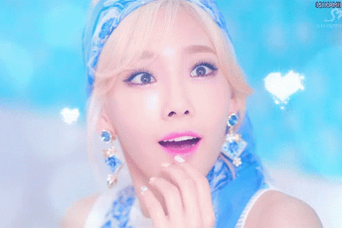 Taeyeon gif
