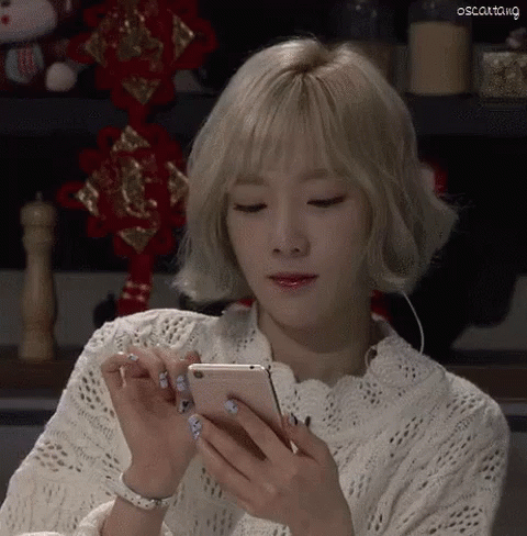 Taeyeon gif