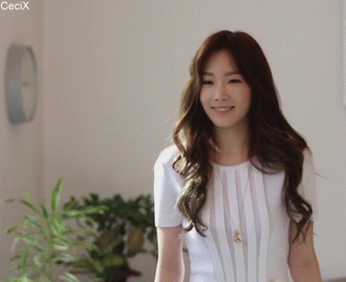 Taeyeon gif