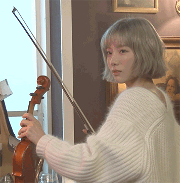 Taeyeon gif