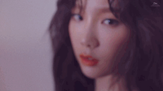 Taeyeon gif