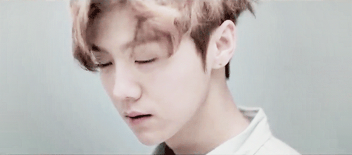 Luhan gif