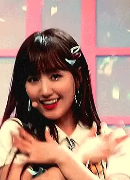 Haeyoon gif