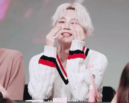 Jeonghan gif