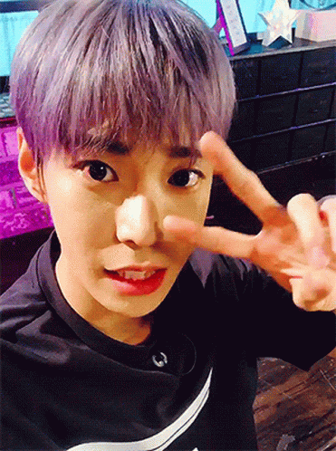 Doyoung gif