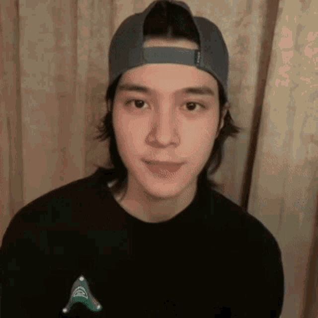 Hendery gif