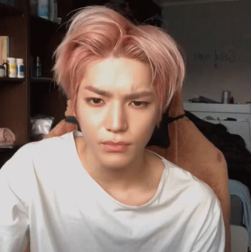 Taeyong gif