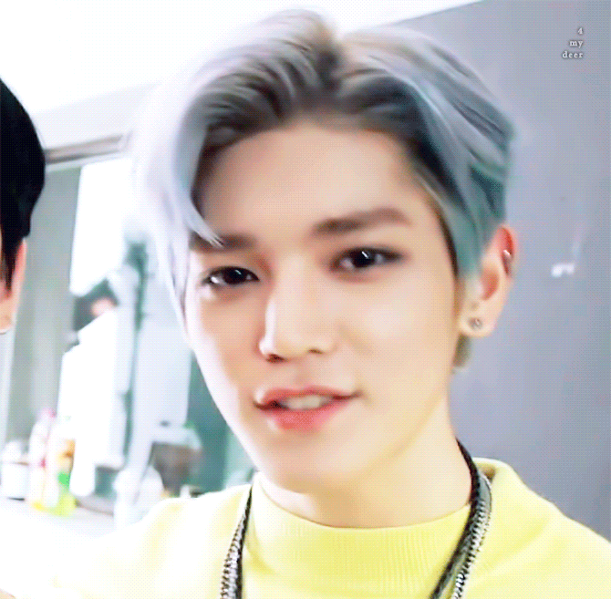 Taeyong gif