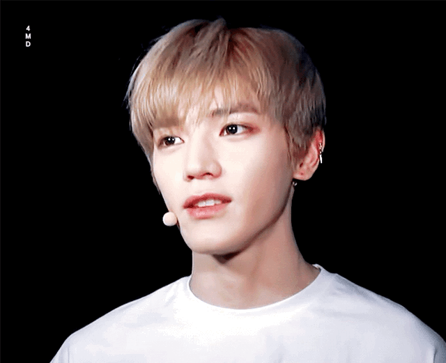 Taeyong gif