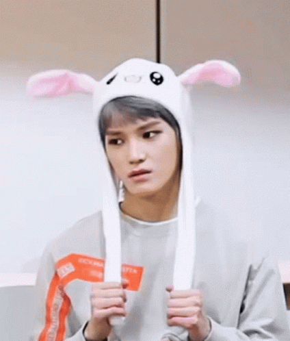 Taeyong gif
