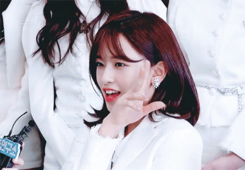 Yujin gif