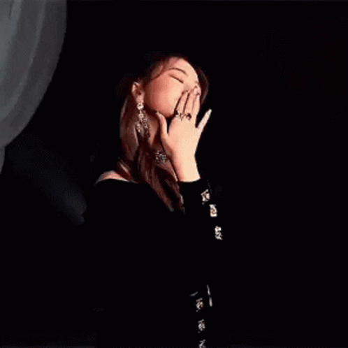 Yujin gif