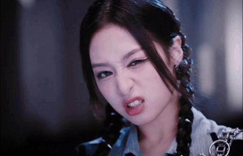 Ahyeon gif