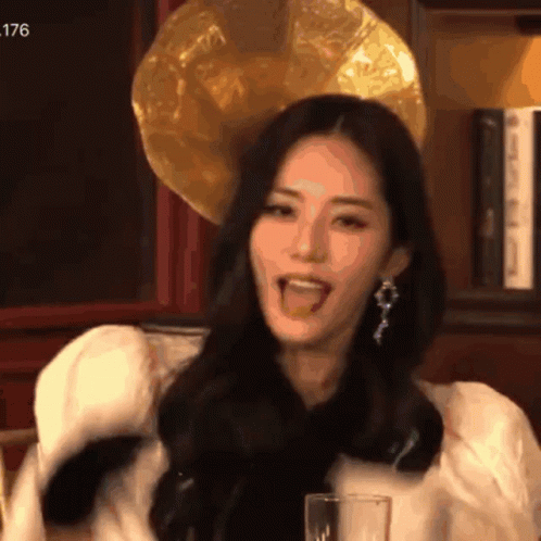 Jiwon gif