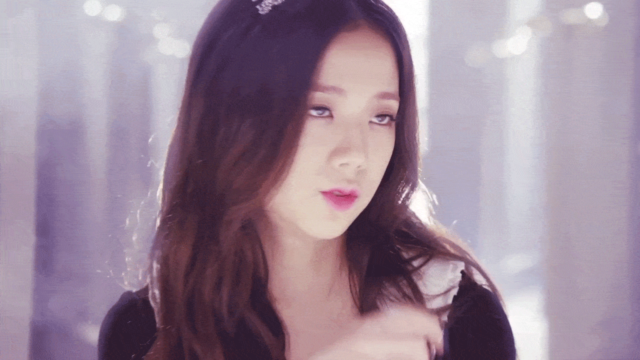 Jisoo gif