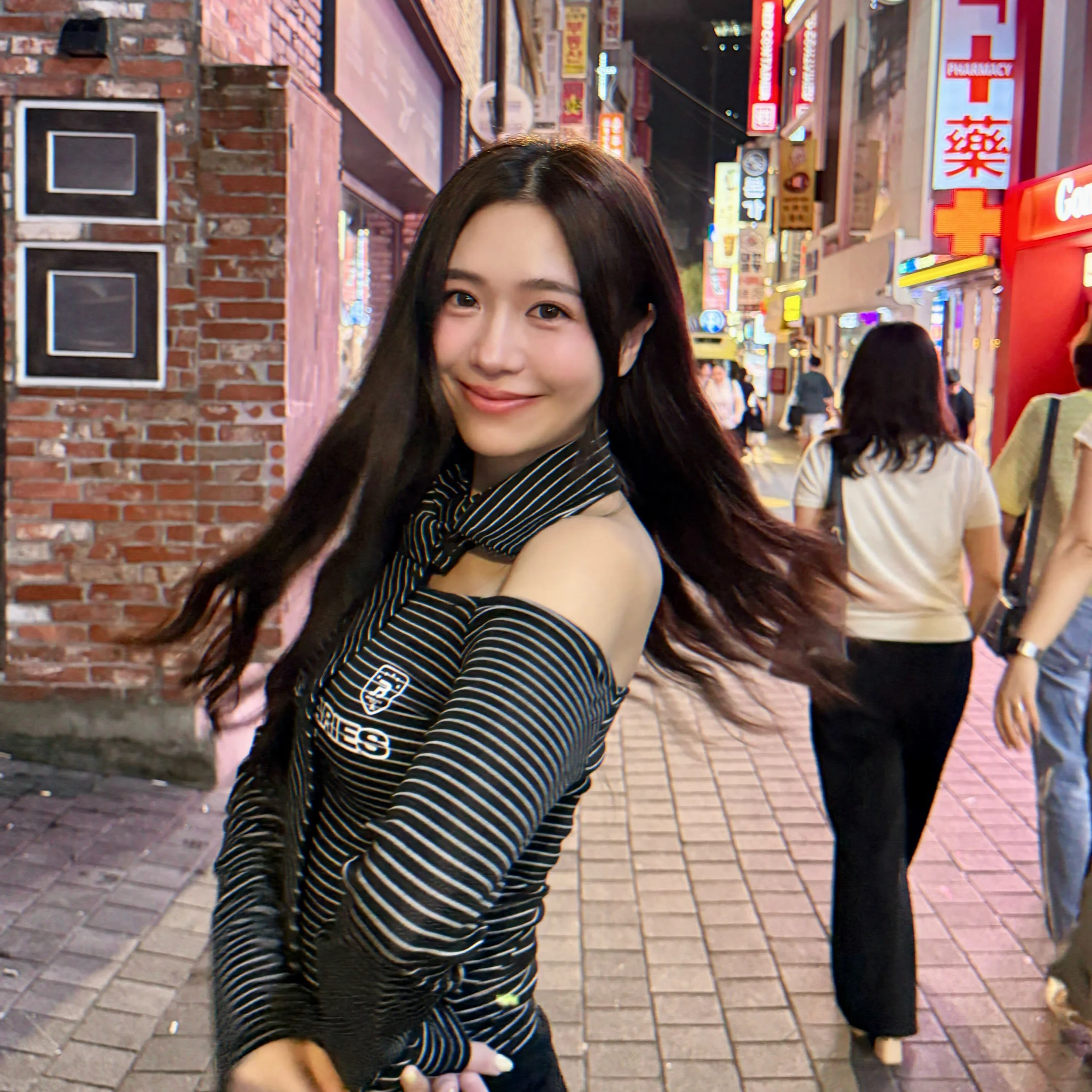 Nicole gallery image