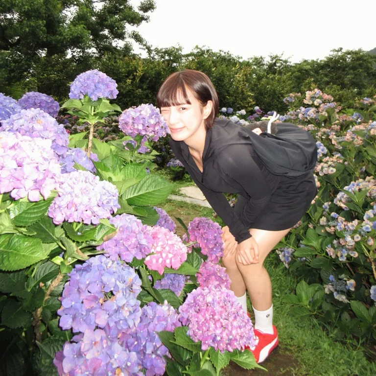 Yixin