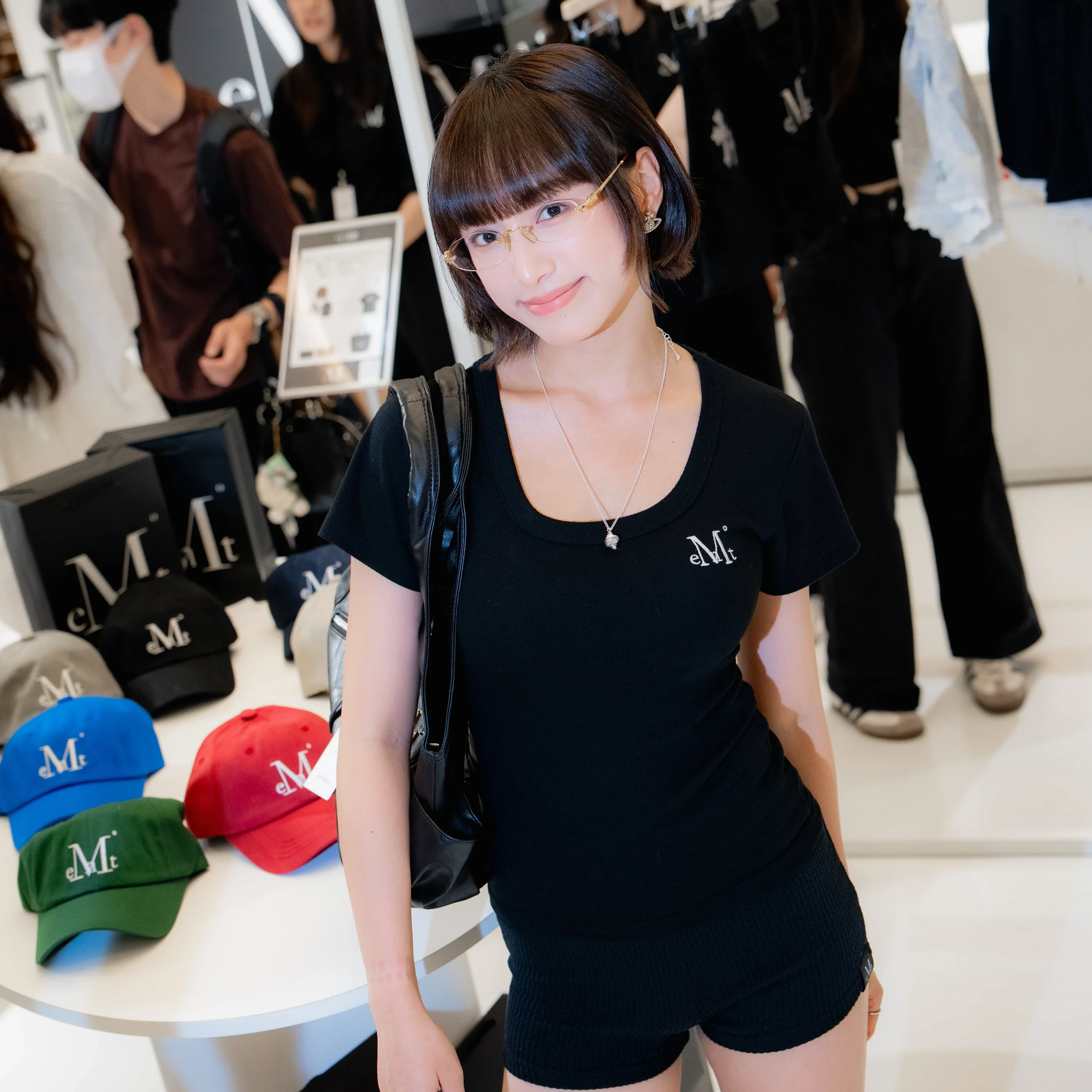 Yixin gallery image