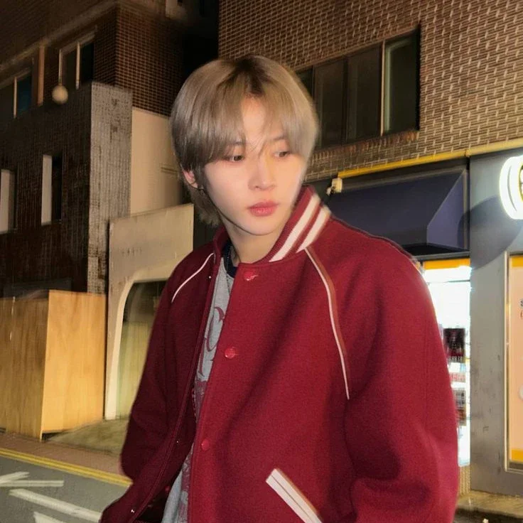Hyunbin gallery image