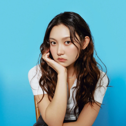 Sungyeon gallery image