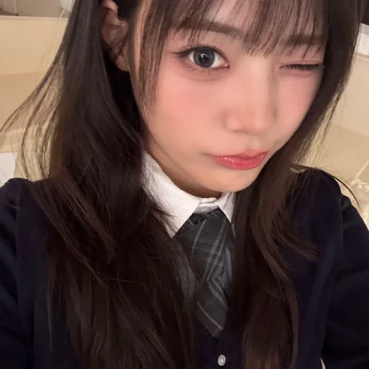 Siyeon gallery image