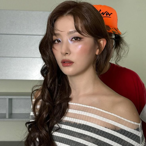 Seulgi gallery image
