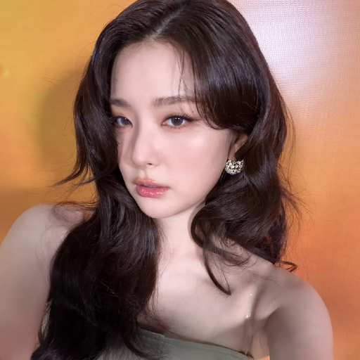 Seulgi gallery image