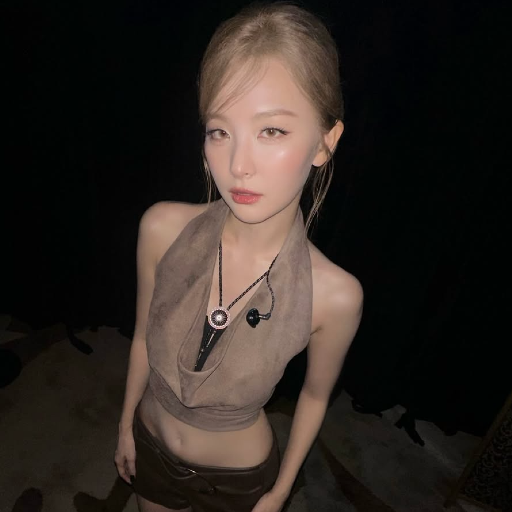 Seulgi gallery image