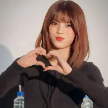 Sakura 4