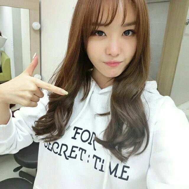 Jieun gallery image