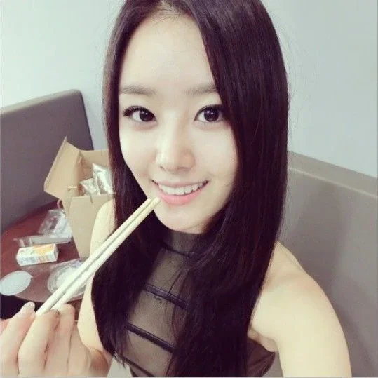 Jieun gallery image