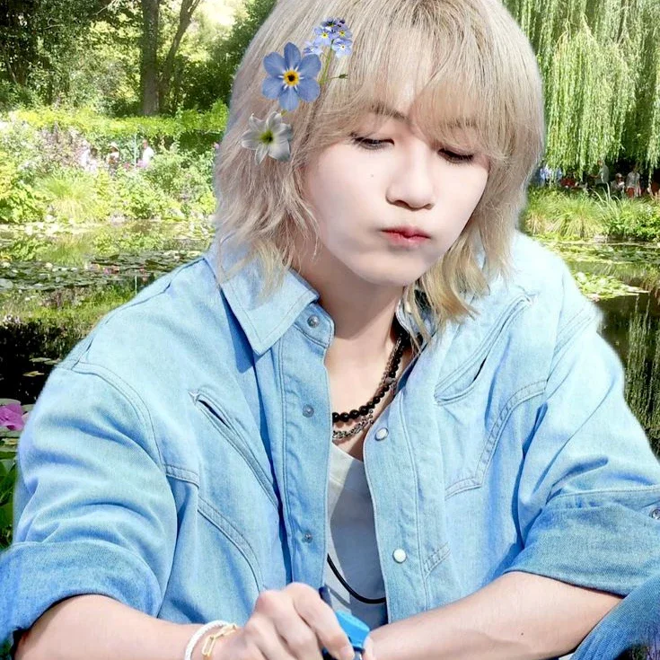 Jeonghan gallery image