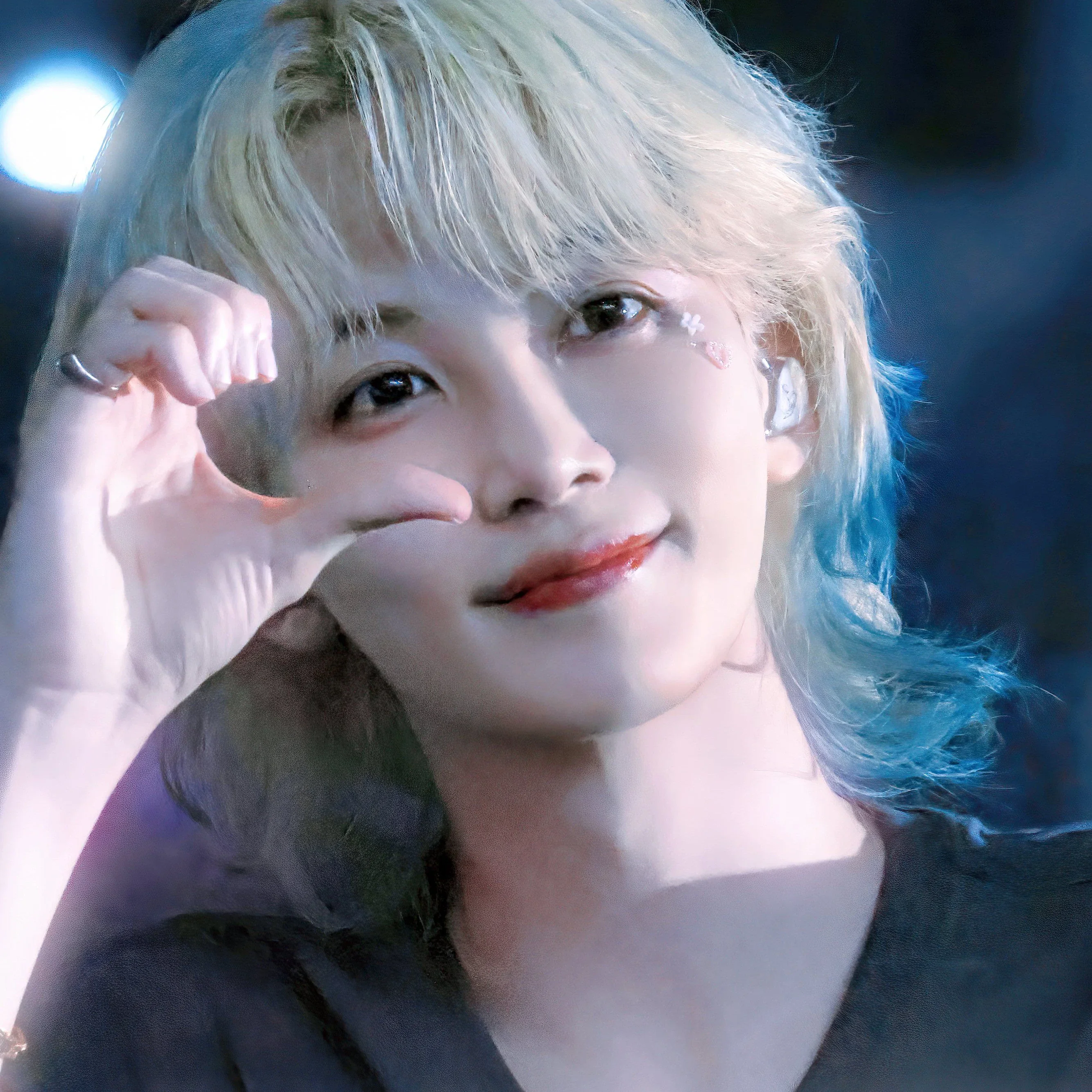 Jeonghan gallery image
