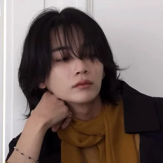 Jeonghan gallery image