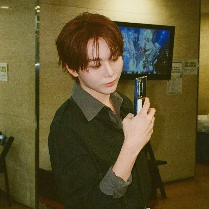 Seungkwan gallery image