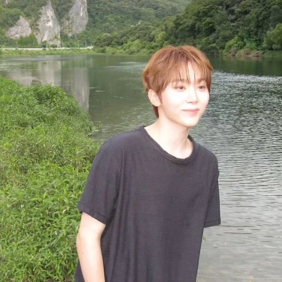 Seungkwan gallery image