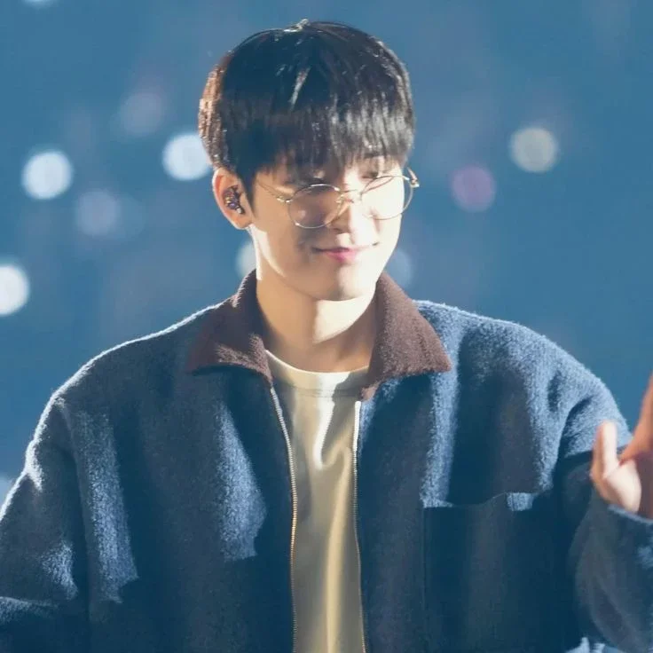Wonwoo gallery image