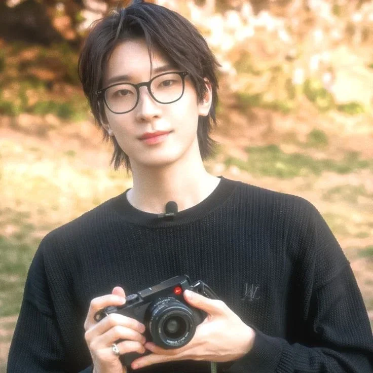 Wonwoo gallery image