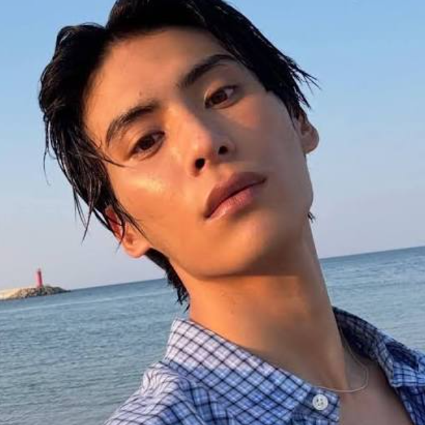 Yoo Tae Yang gallery image