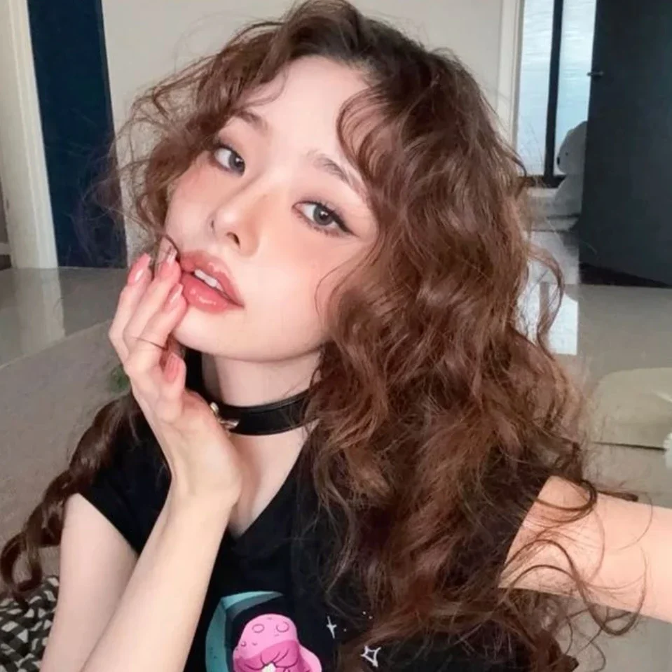 Song jia gallery image