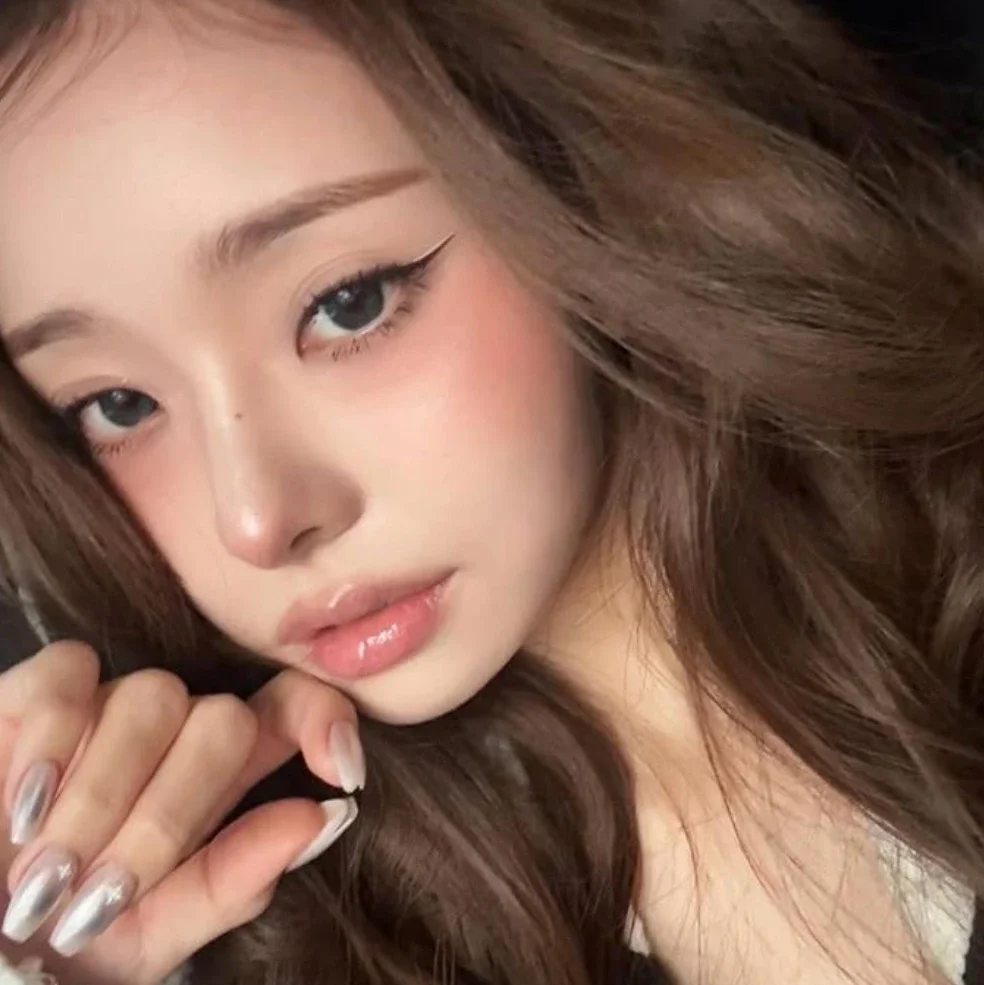 Song jia gallery image