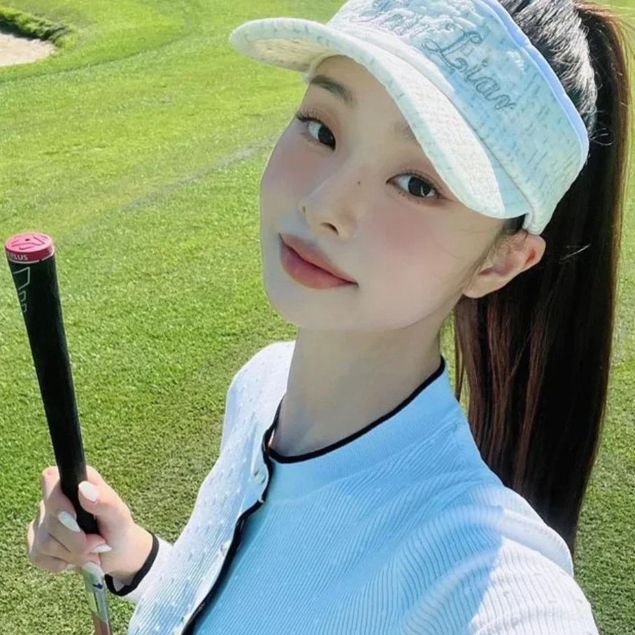 Song jia gallery image