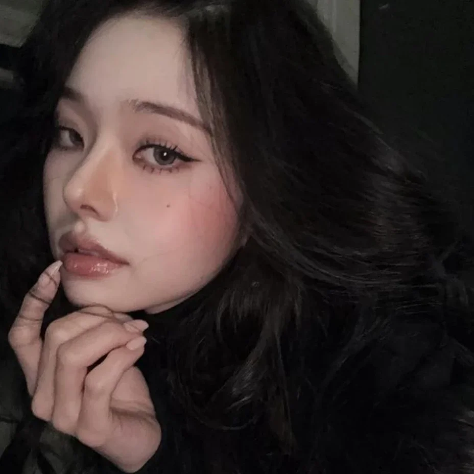 Song jia gallery image